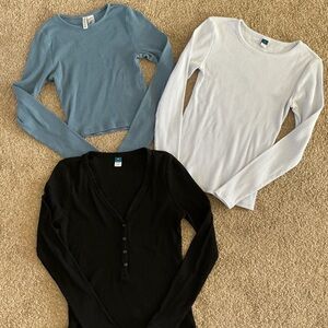 Women’s 3 long sleeve shirts, size XS
